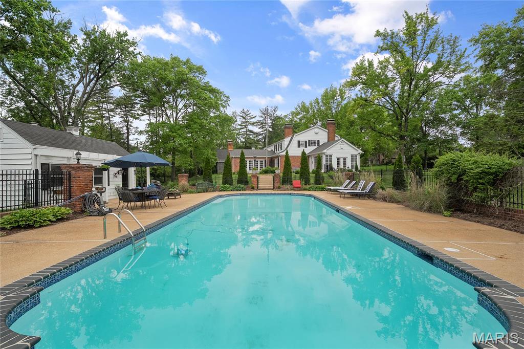 410 Steeplechase Lane