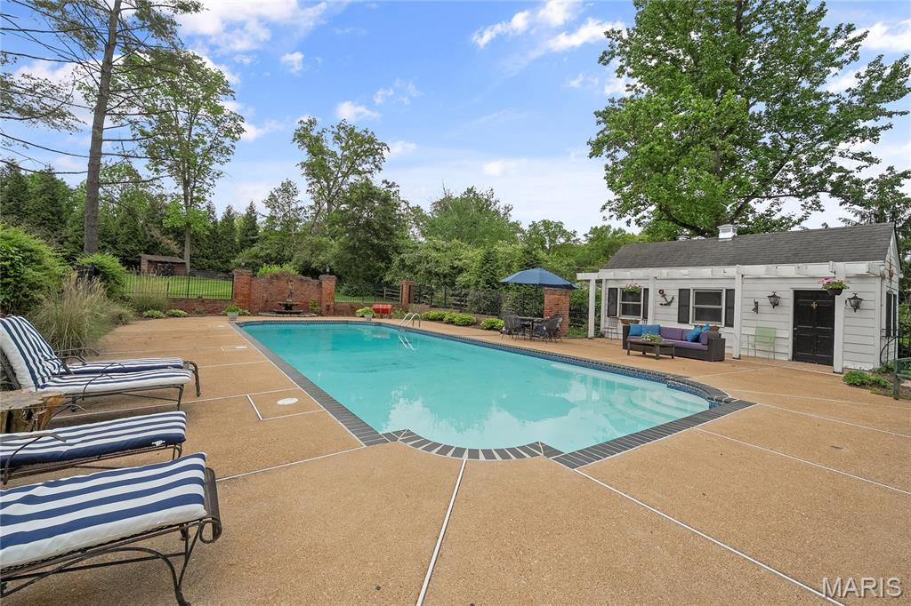 410 Steeplechase Lane