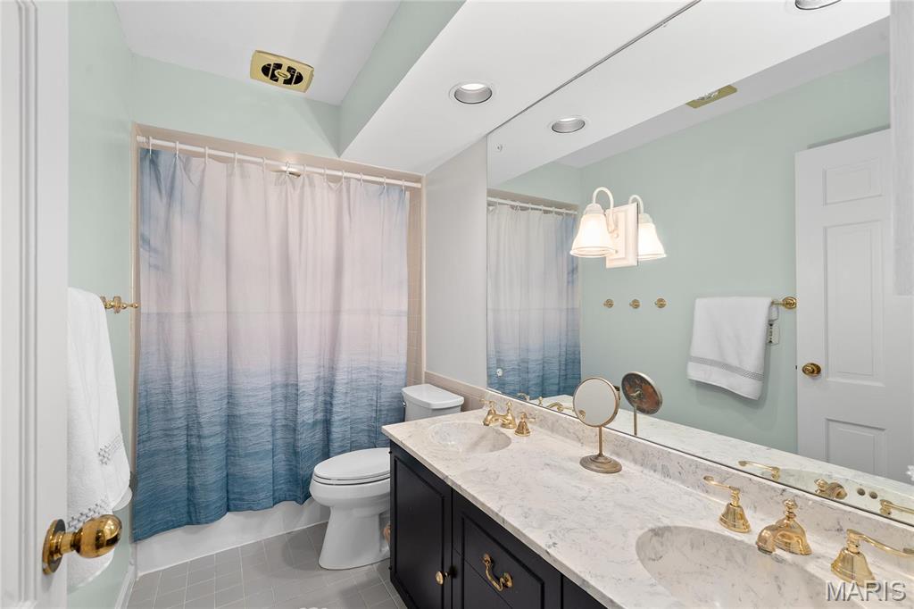 410 Steeplechase Lane