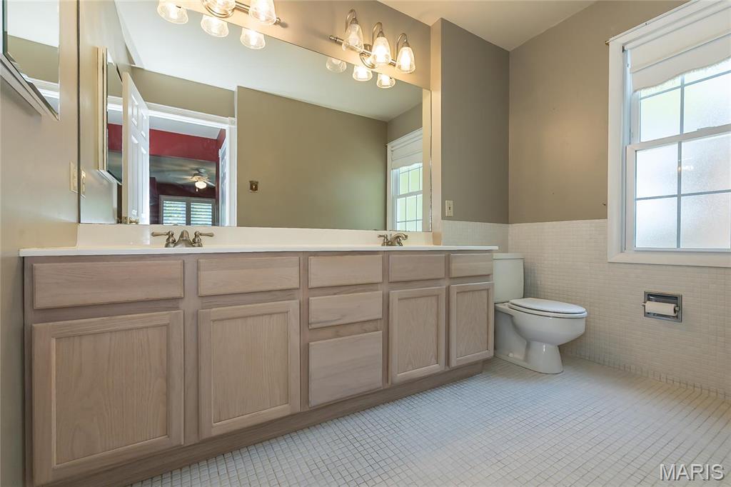 293 Oakleigh Woods Drive