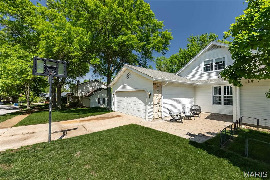 293 Oakleigh Woods Drive