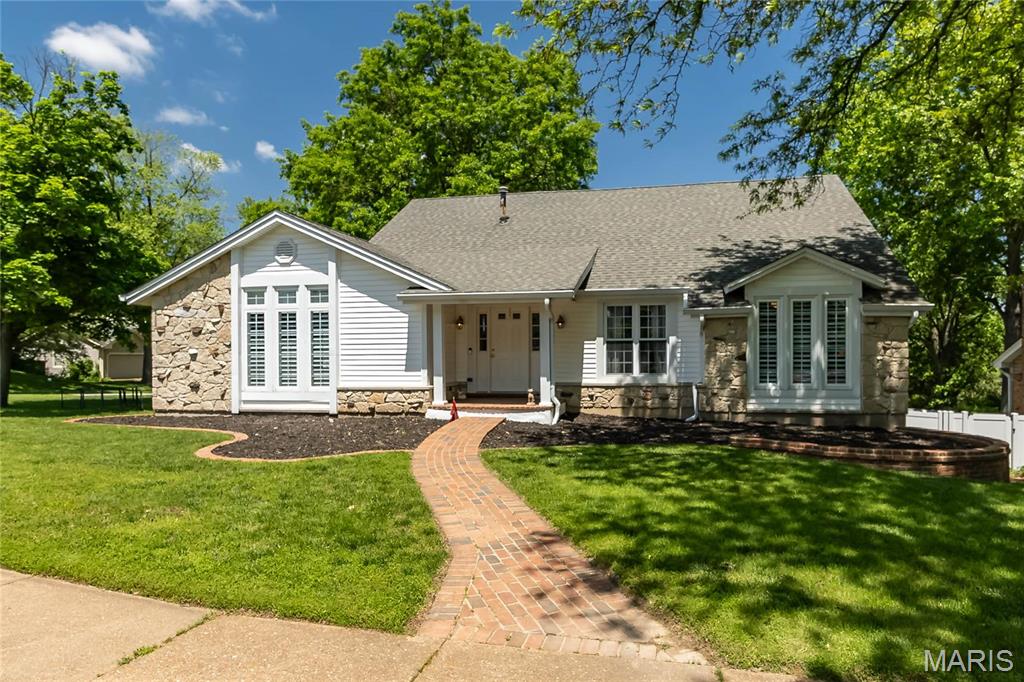 293 Oakleigh Woods Drive