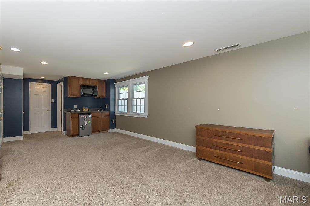 293 Oakleigh Woods Drive