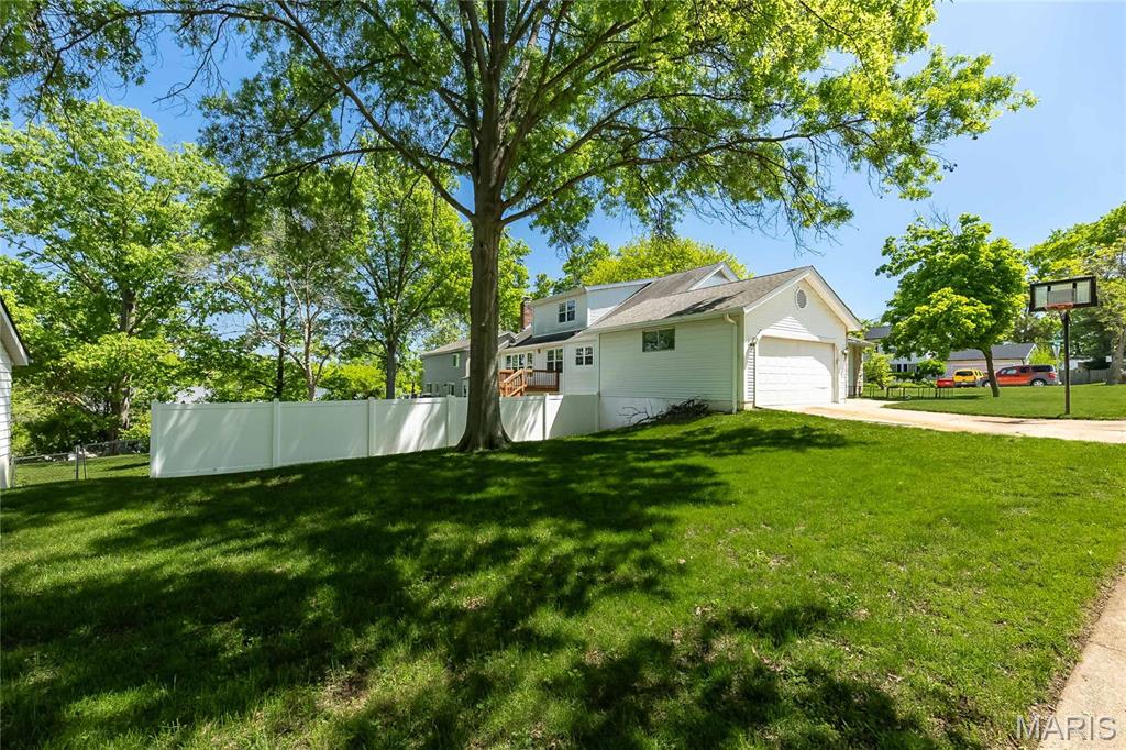 293 Oakleigh Woods Drive