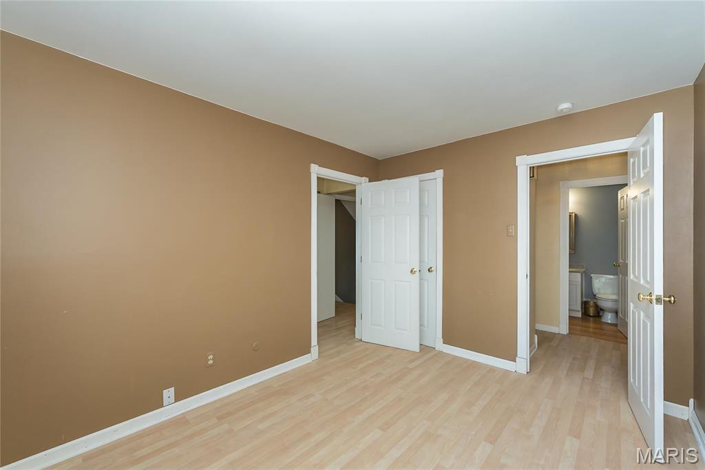 293 Oakleigh Woods Drive