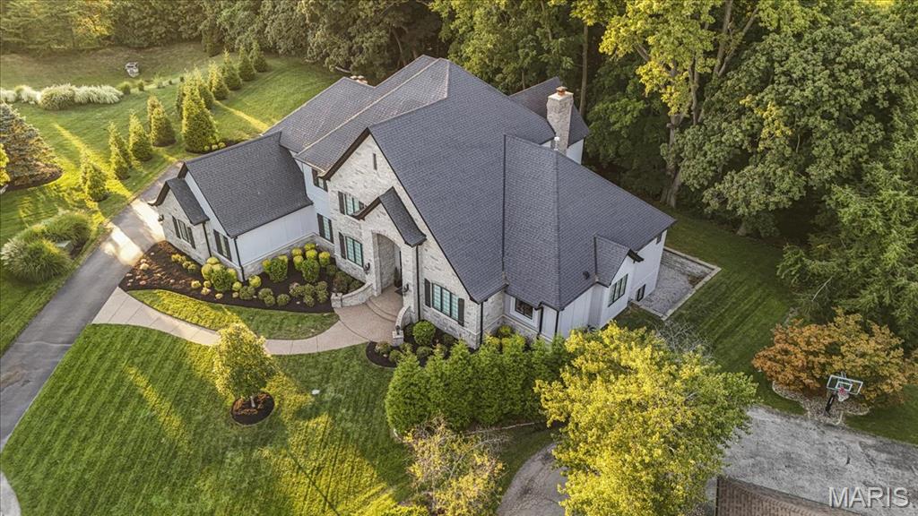 17283 Courtyard Mill Lane