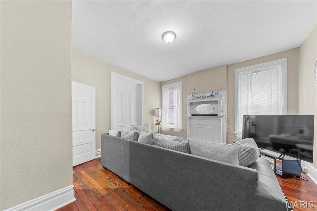 3012 Cherokee Street