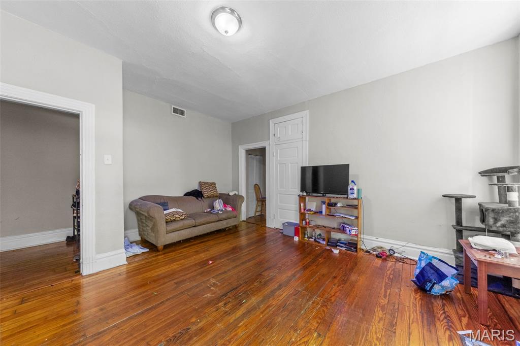 3012 Cherokee Street
