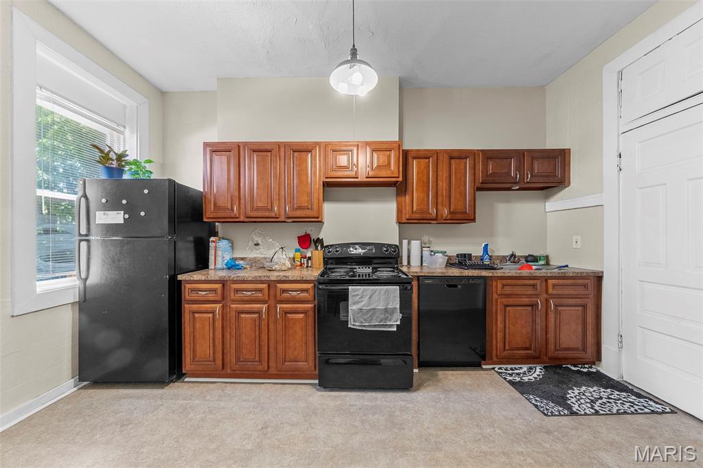 3012 Cherokee Street