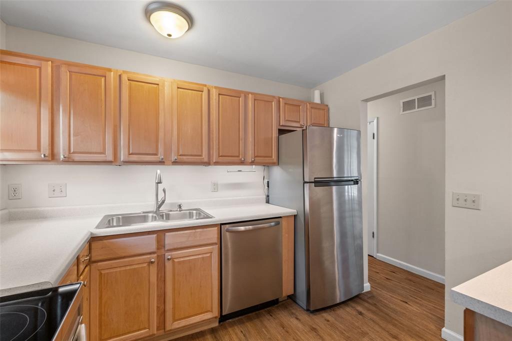 795 Crescent Woods Drive