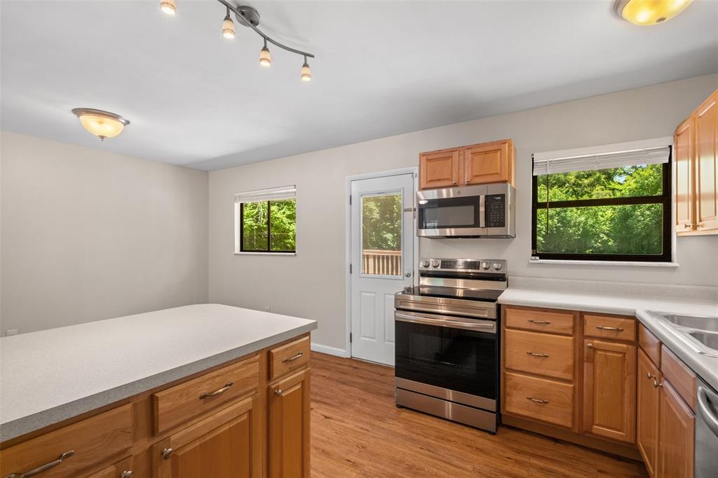 795 Crescent Woods Drive