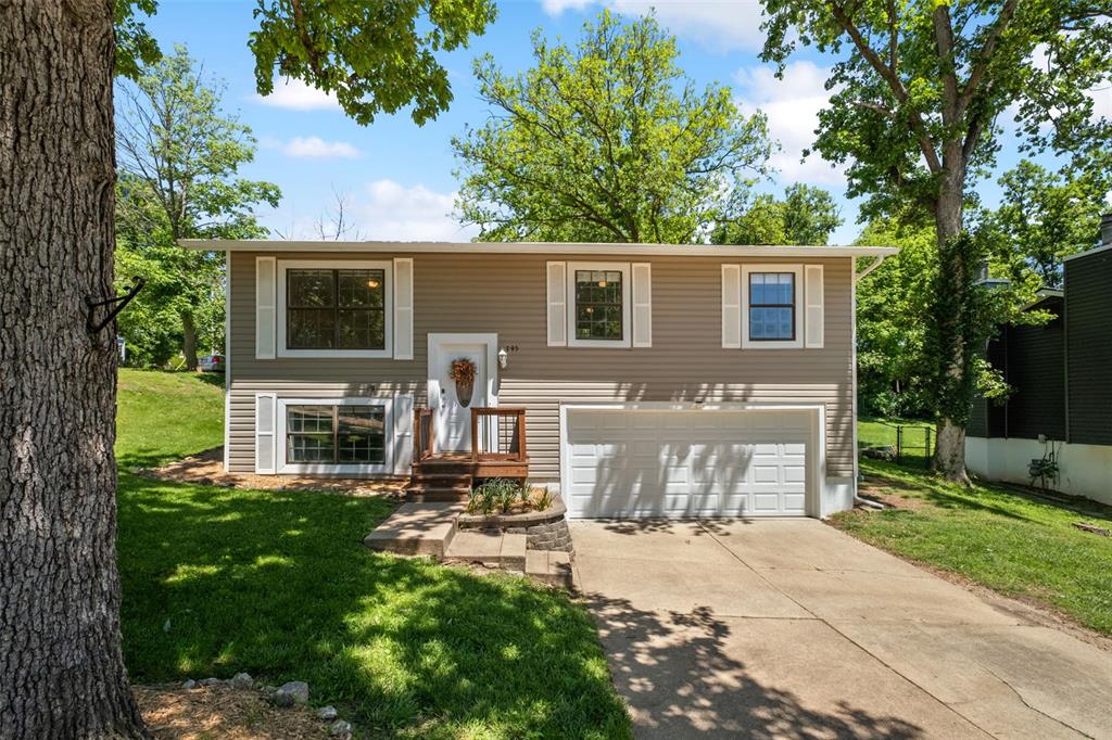 795 Crescent Woods Drive