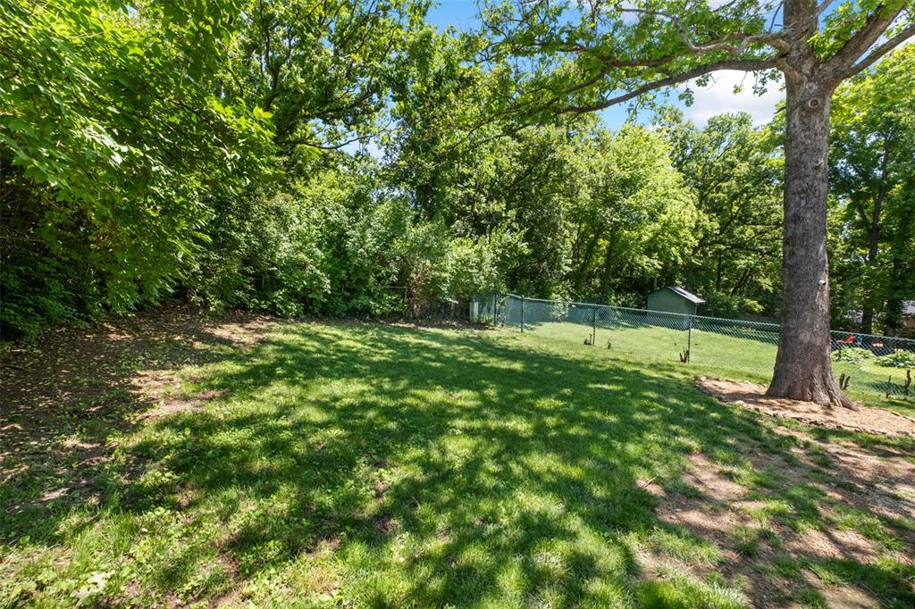 795 Crescent Woods Drive