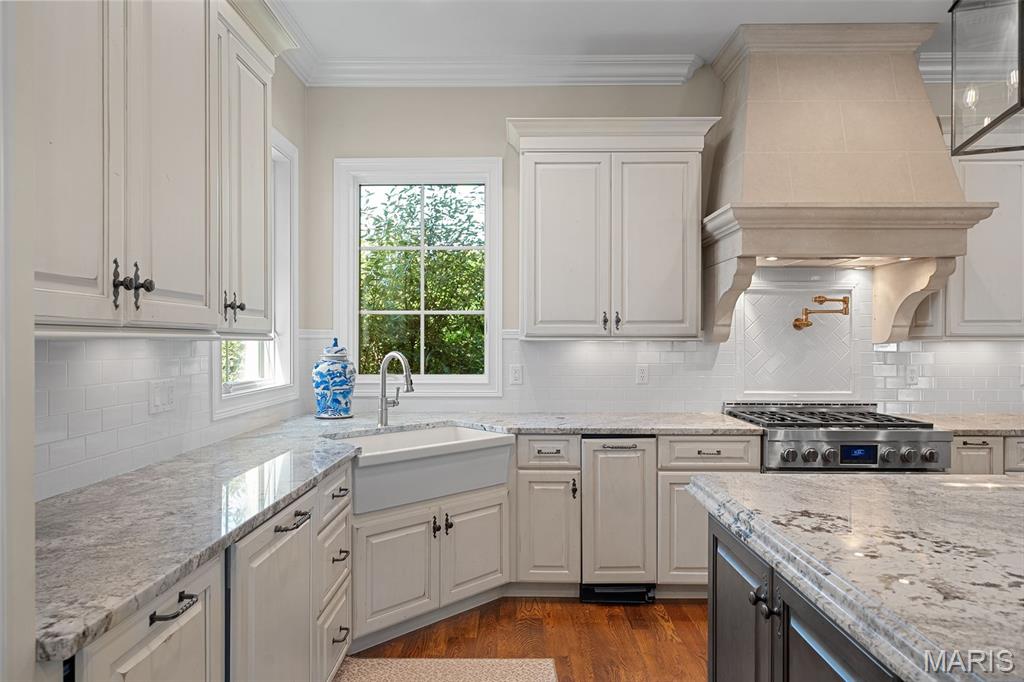 611 Hickory Lane