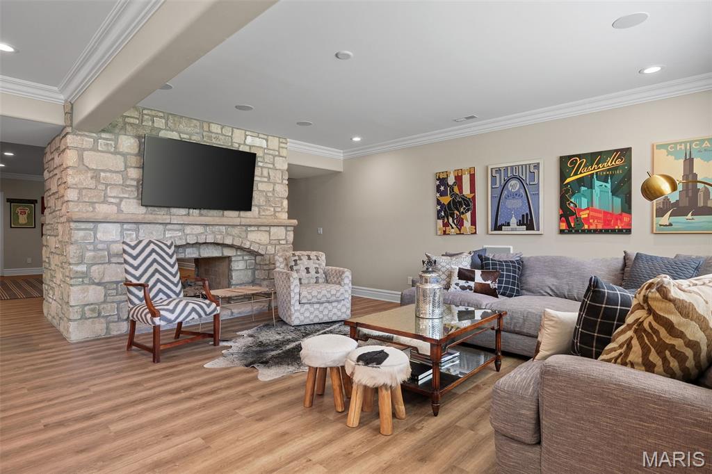 611 Hickory Lane