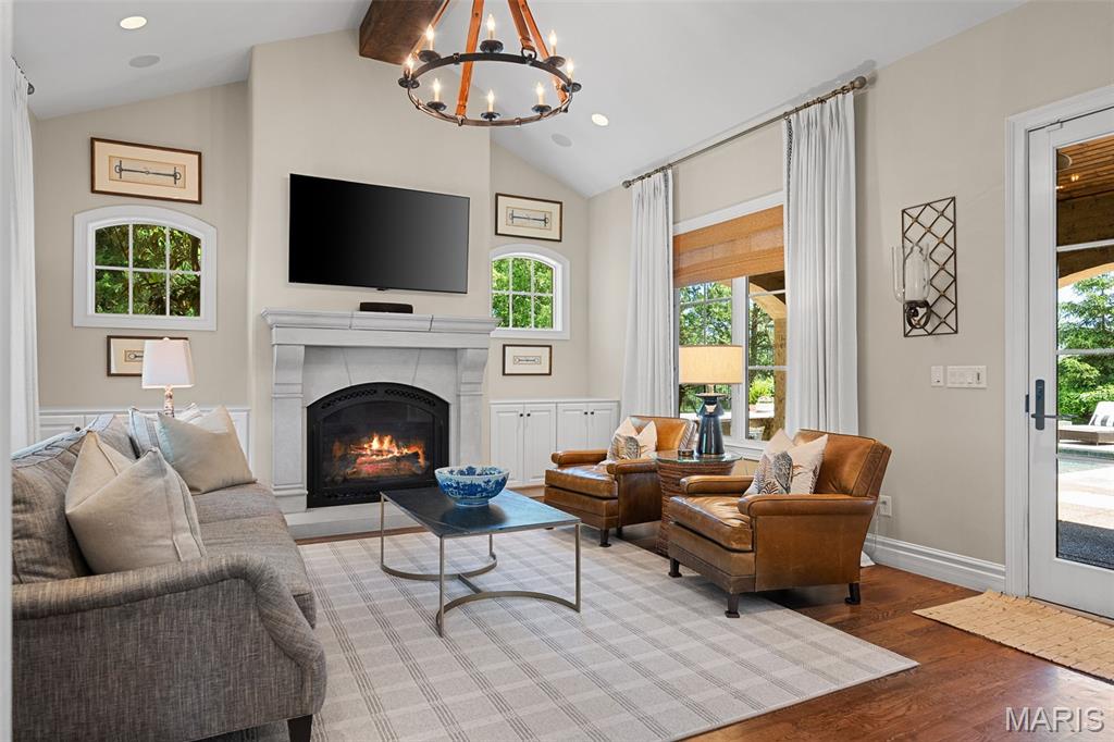 611 Hickory Lane