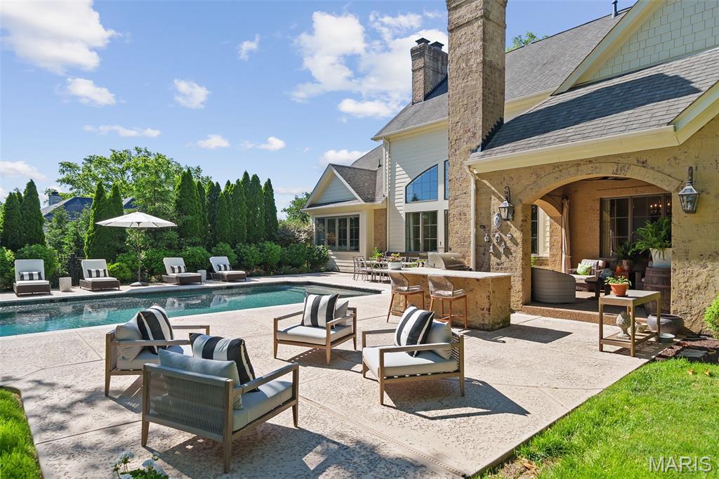 611 Hickory Lane