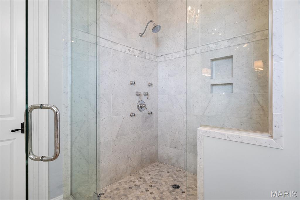 611 Hickory Lane