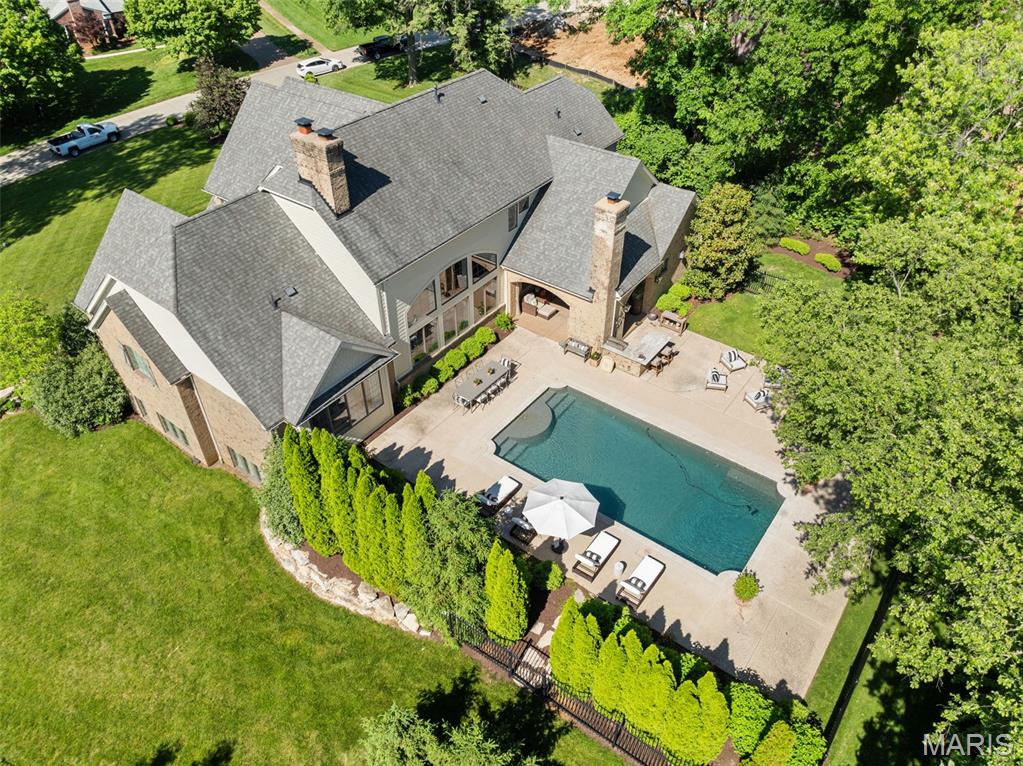 611 Hickory Lane