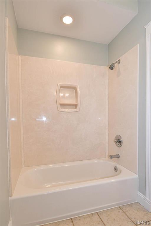 382 N Taylor Unit: 1W