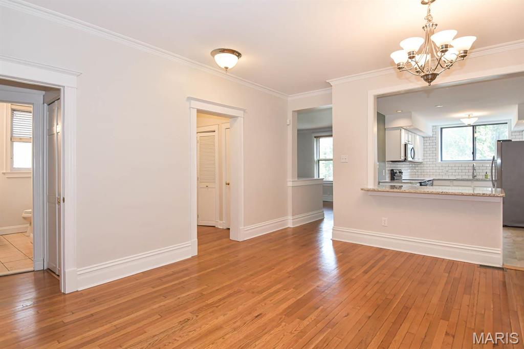 382 N Taylor Unit: 1W