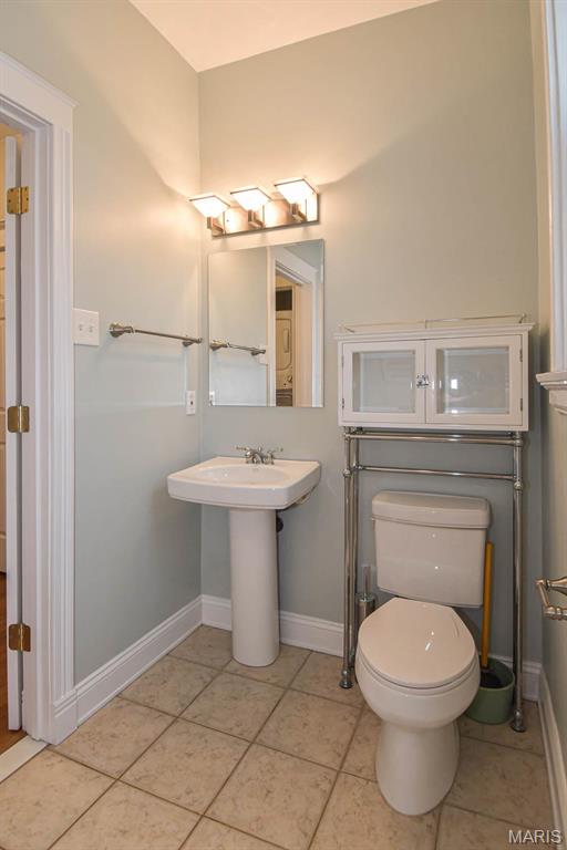 382 N Taylor Unit: 1W