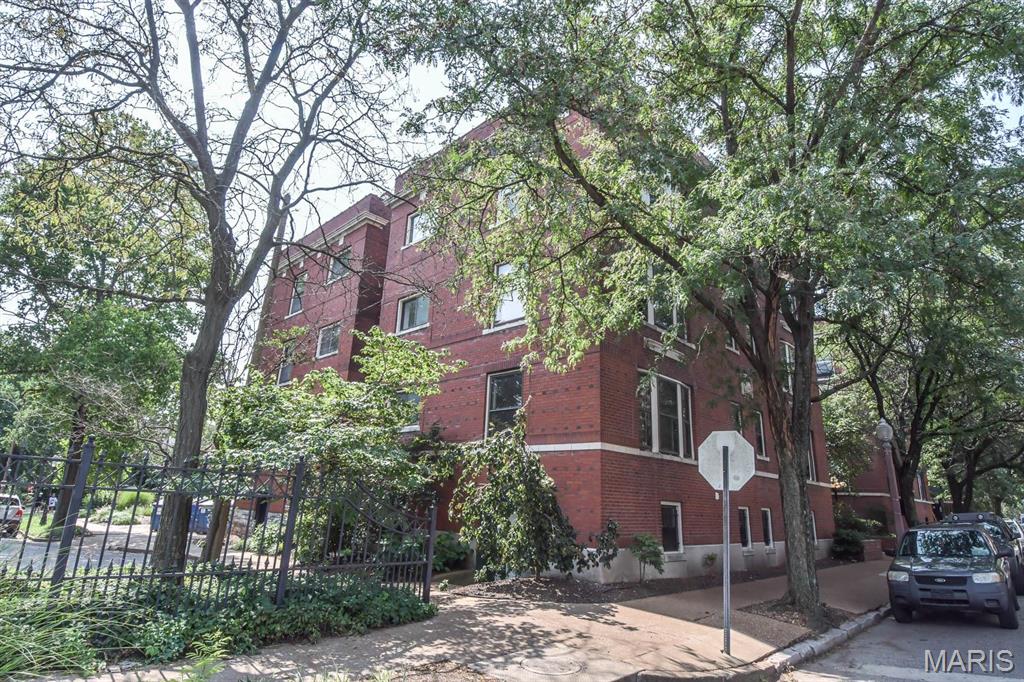 382 N Taylor Unit: 1W