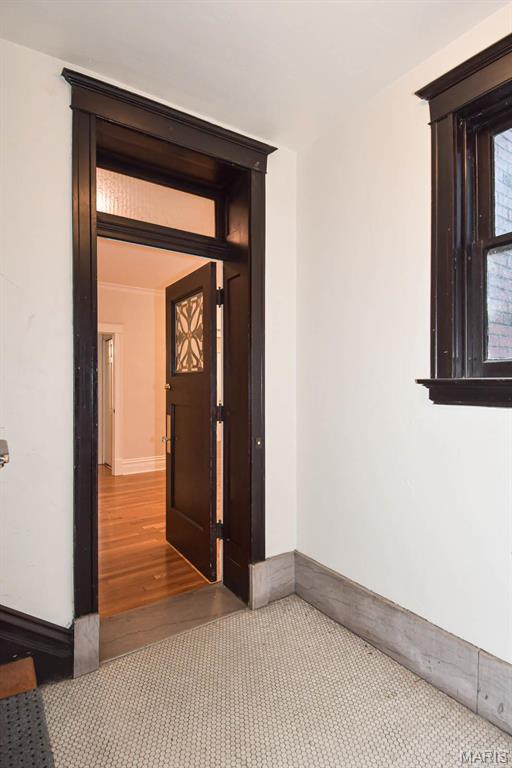 382 N Taylor Unit: 1W