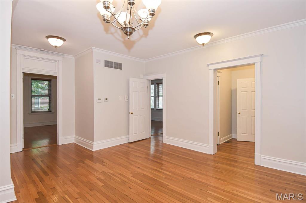 382 N Taylor Unit: 1W