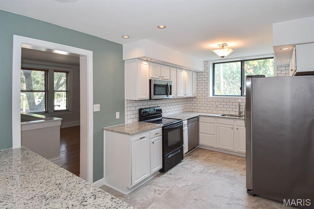382 N Taylor Unit: 1W