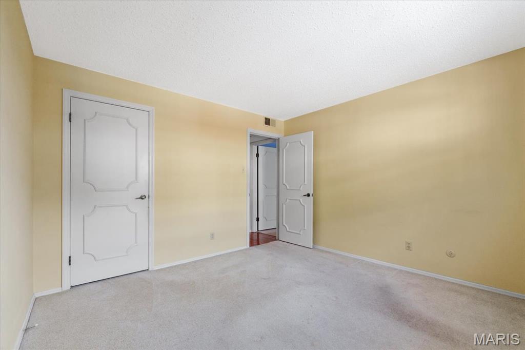 910 Claytonbrook Drive Unit: 1