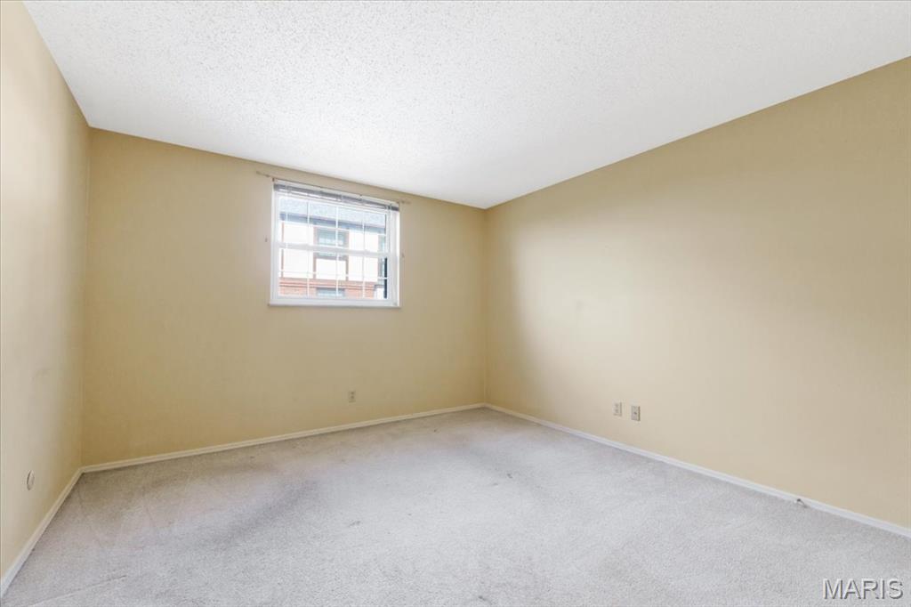 910 Claytonbrook Drive Unit: 1