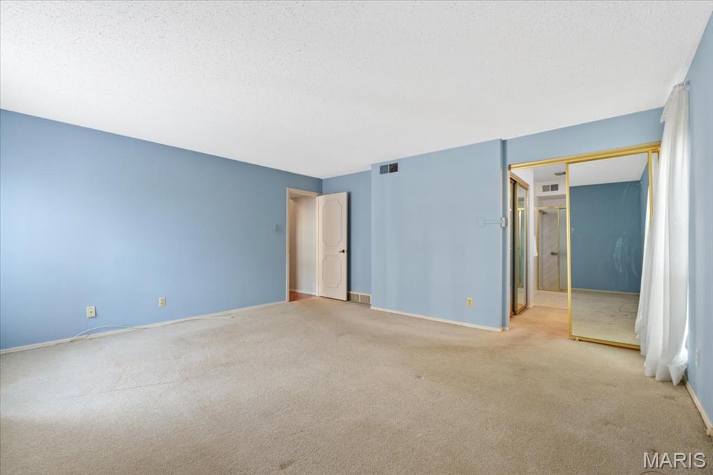 910 Claytonbrook Drive Unit: 1