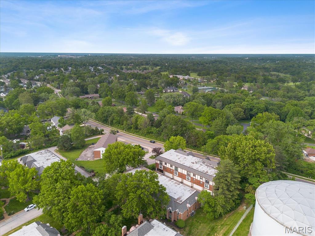 910 Claytonbrook Drive Unit: 1