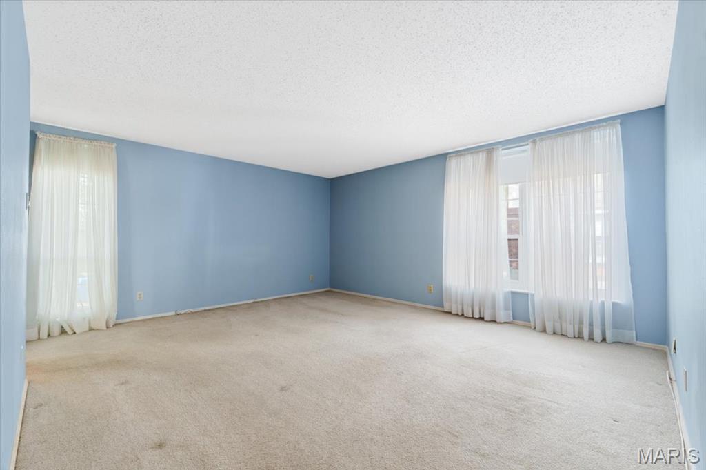 910 Claytonbrook Drive Unit: 1