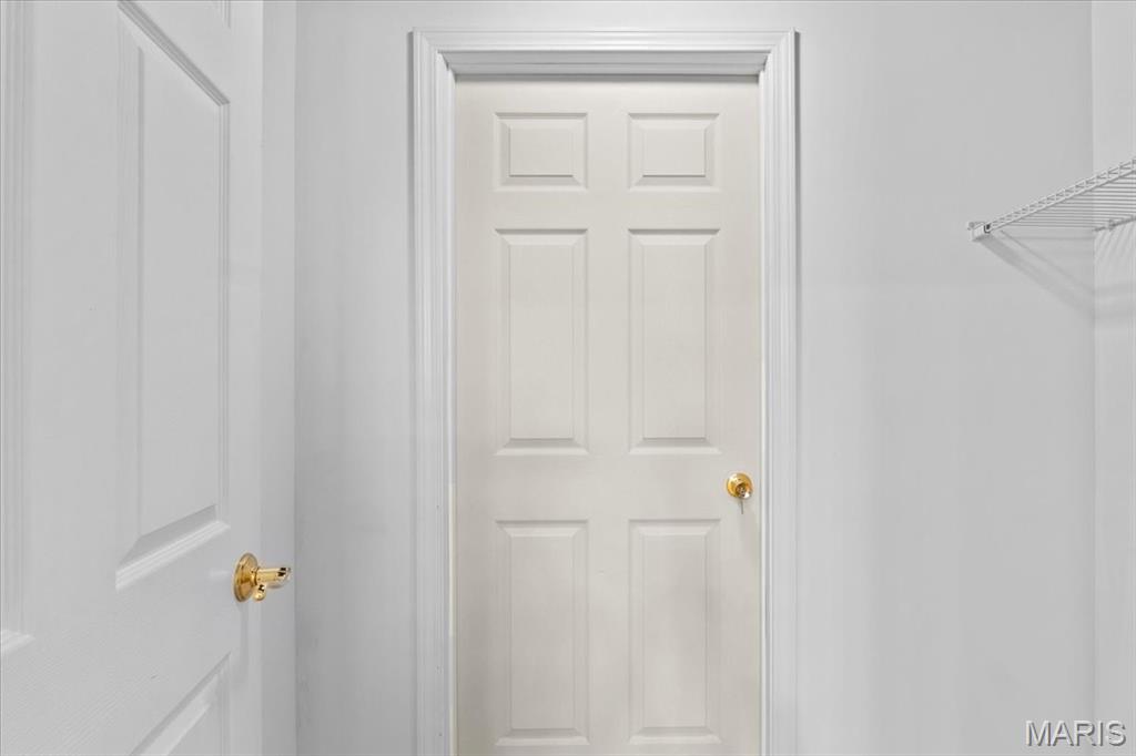 324 Meadowbrook Country Club Estate