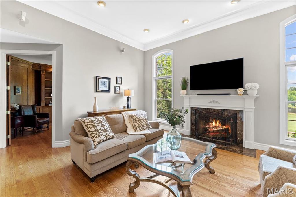 324 Meadowbrook Country Club Estate