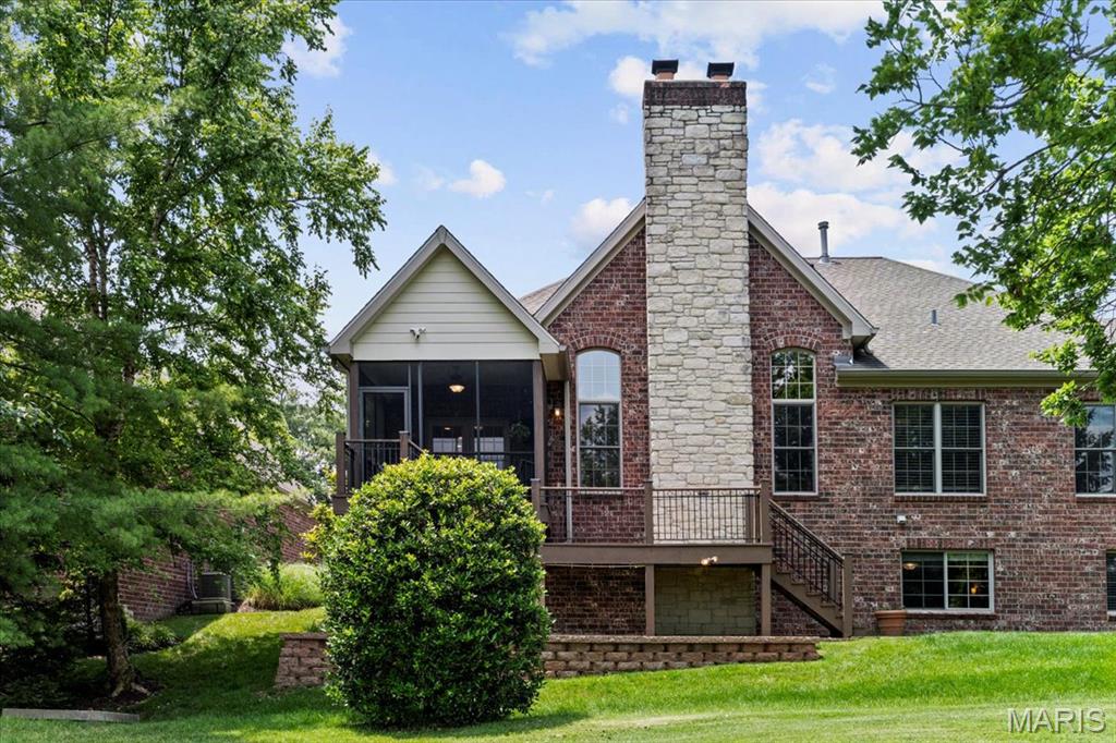 324 Meadowbrook Country Club Estate