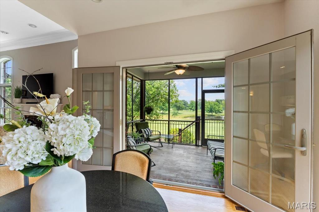 324 Meadowbrook Country Club Estate