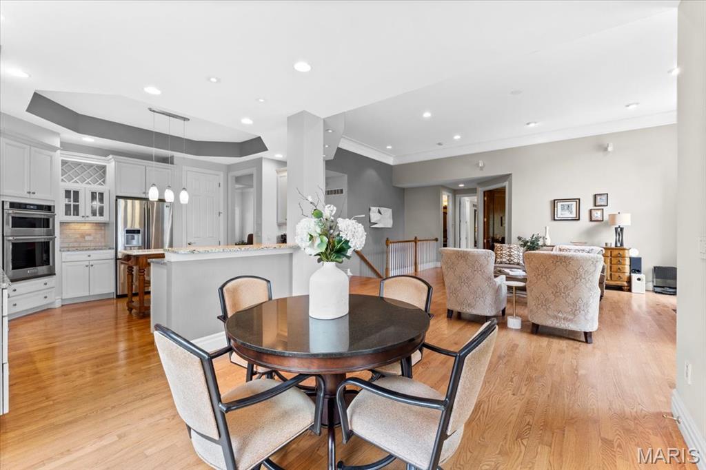 324 Meadowbrook Country Club Estate