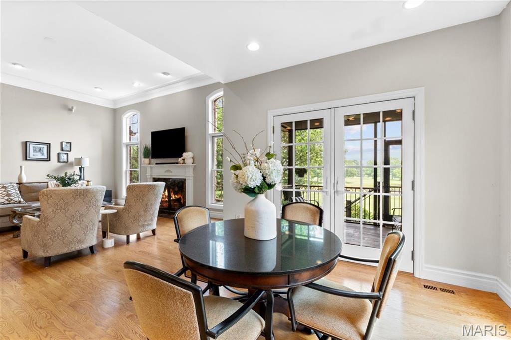 324 Meadowbrook Country Club Estate