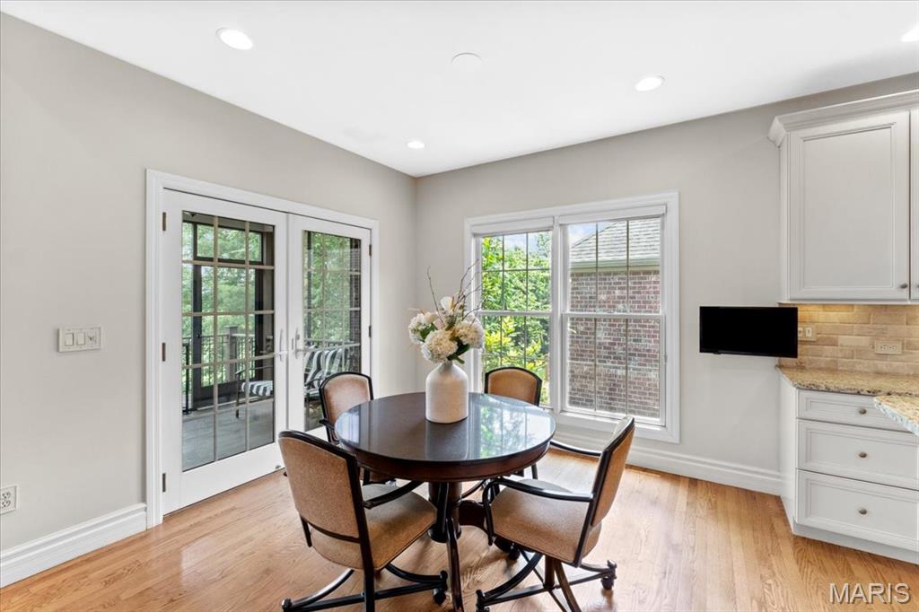 324 Meadowbrook Country Club Estate