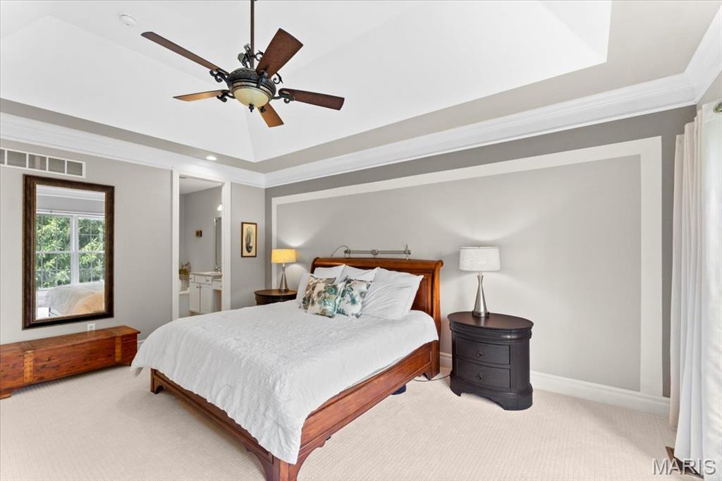 324 Meadowbrook Country Club Estate