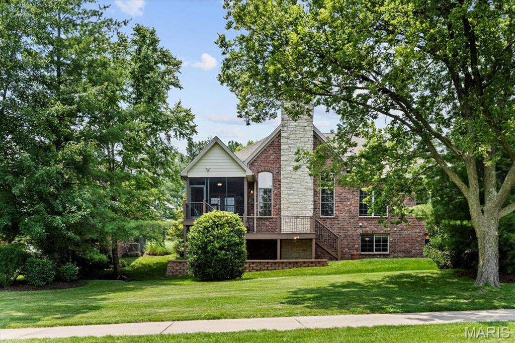 324 Meadowbrook Country Club Estate