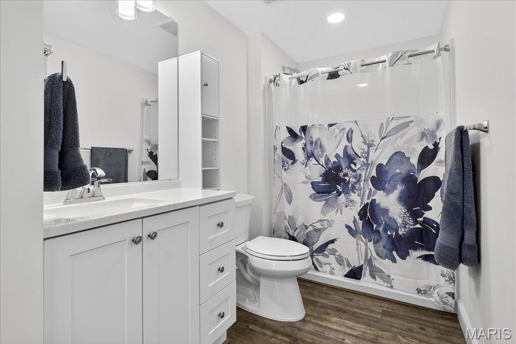 6200 Deer Hollow Court