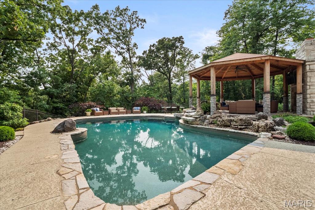 6210 Deer Hollow Court