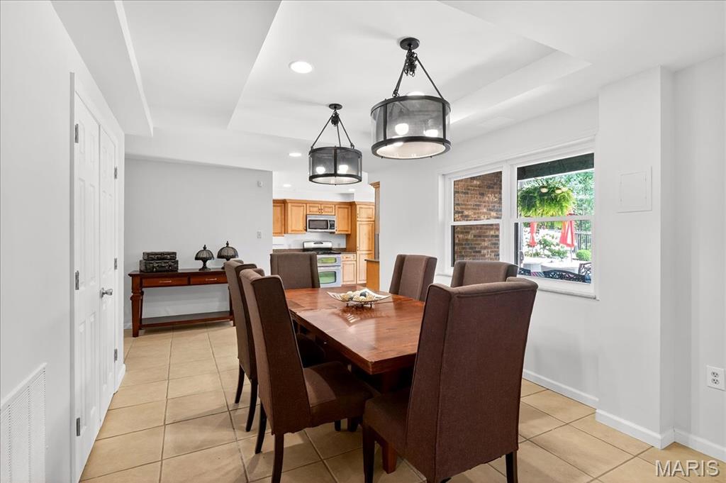 6210 Deer Hollow Court