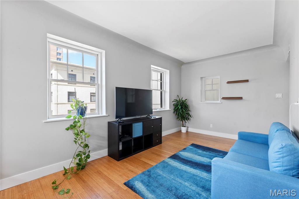 603 Westgate Avenue Unit: 603E