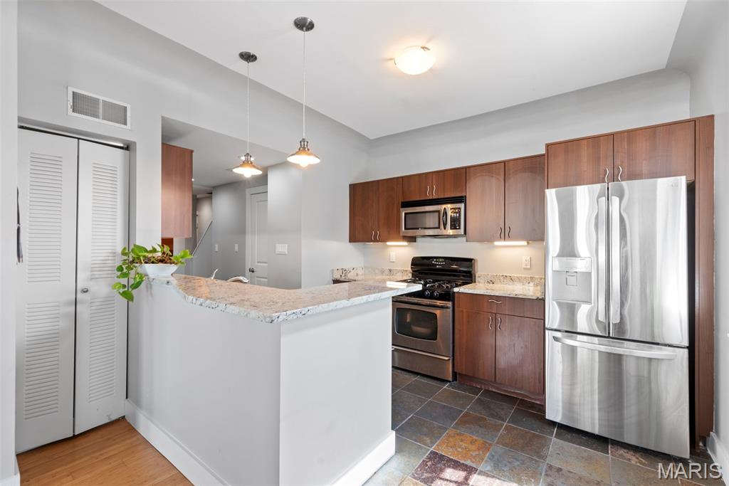 603 Westgate Avenue Unit: 603E
