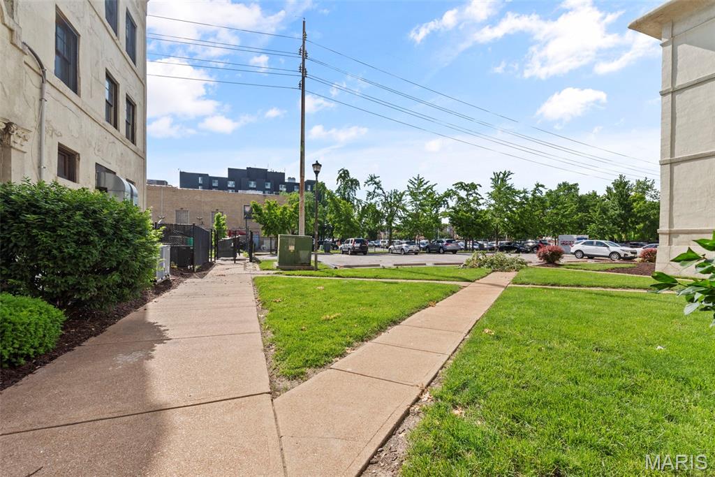 603 Westgate Avenue Unit: 603E